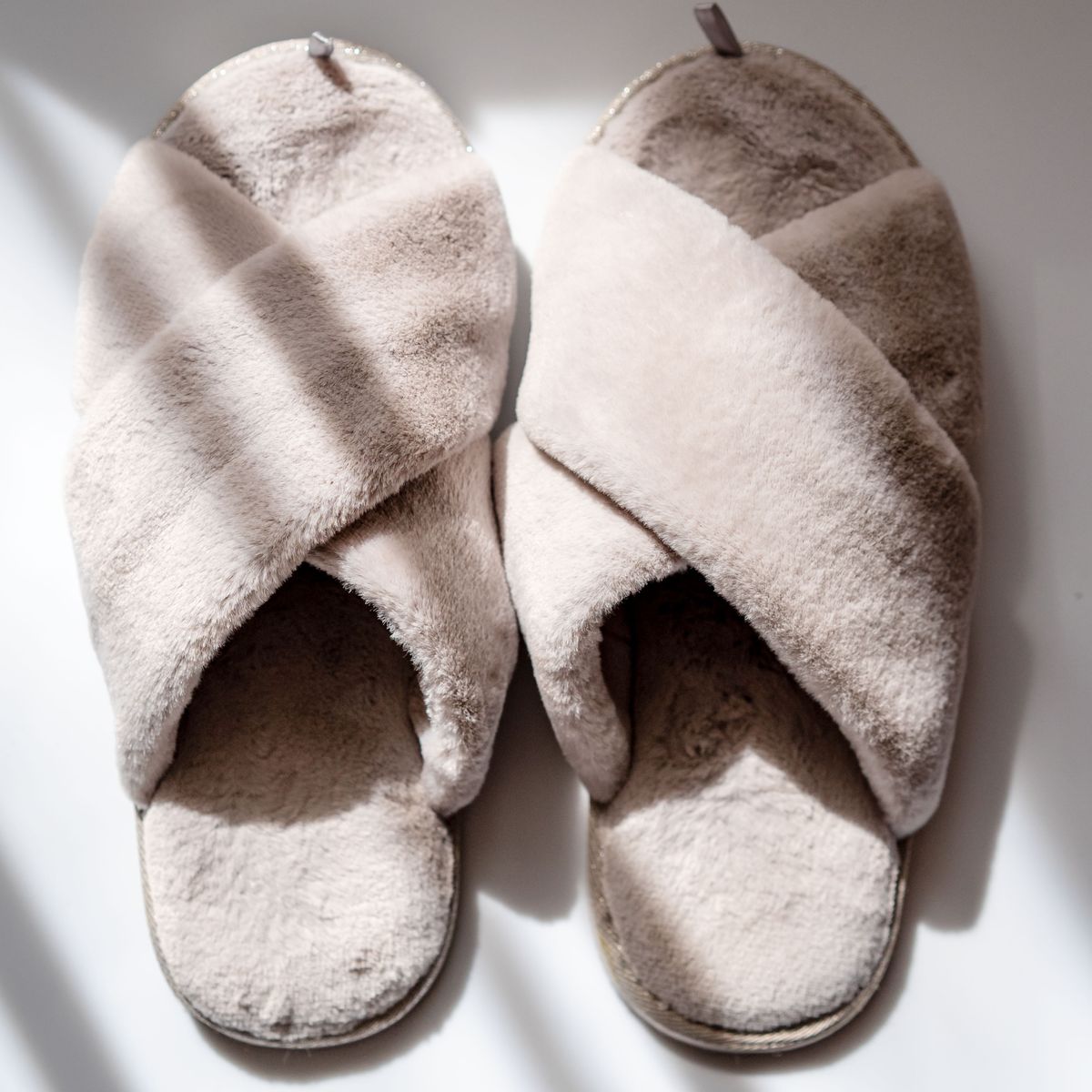 Women wool slipper